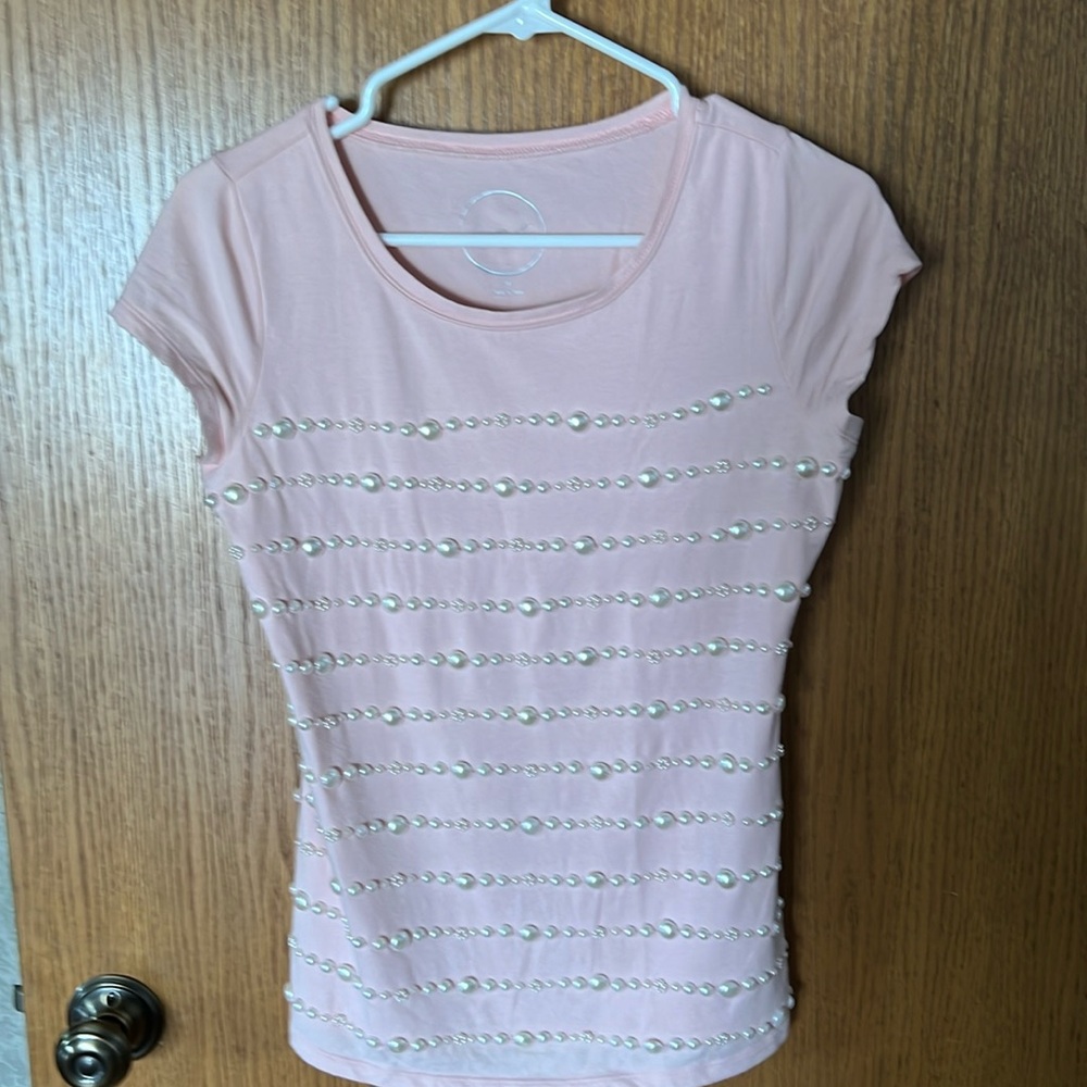 INC pearl tshirt